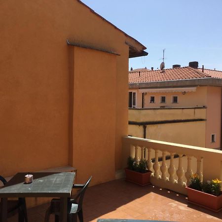 Casa Carducci 33 Bed & Breakfast Pisa Bagian luar foto