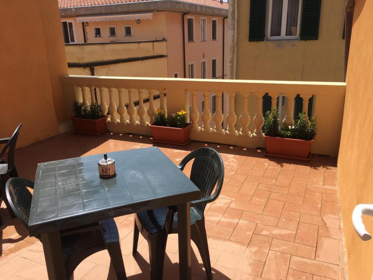 Casa Carducci 33 Bed & Breakfast Pisa Bagian luar foto