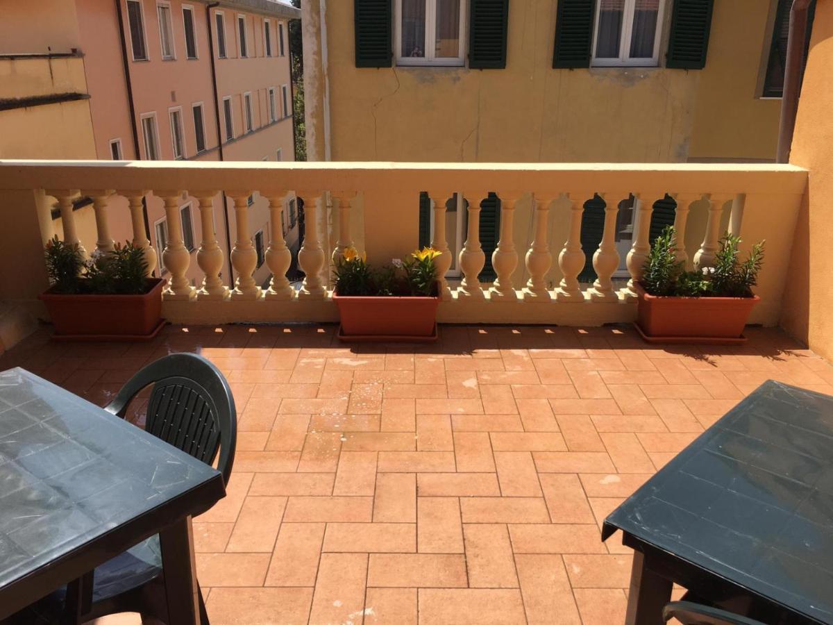 Casa Carducci 33 Bed & Breakfast Pisa Bagian luar foto