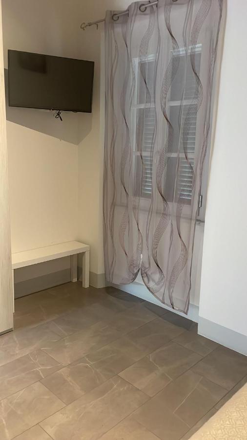 Casa Carducci 33 Bed & Breakfast Pisa Bagian luar foto